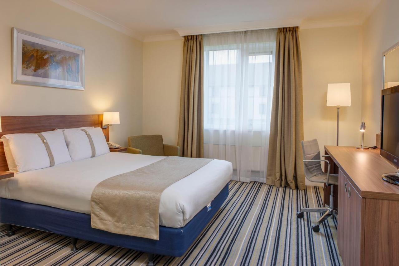 Holiday Inn Colchester By Ihg Kültér fotó