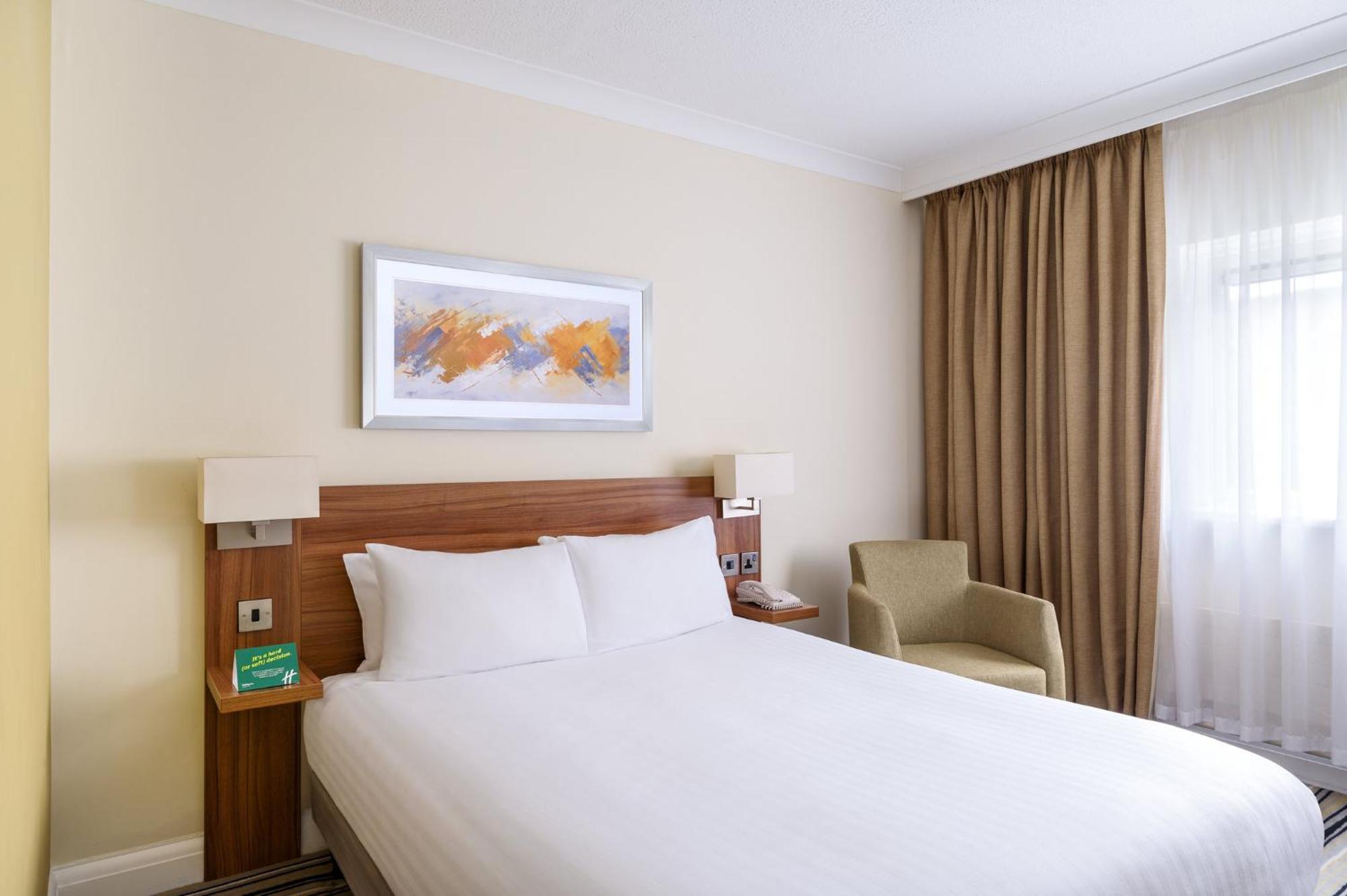 Holiday Inn Colchester By Ihg Kültér fotó